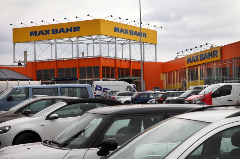 Knallbunte Fassade Aus Max Bahr wird gerade Obi Lokale Nachrichten