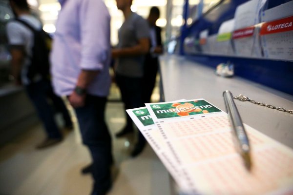 Kurz nach einem Lottogewinn in Millionenhöhe ist ein 73-jähriger Brasilianer überraschend gestorben. - © Marcelo Camargo/Agencia Brazil/dpa