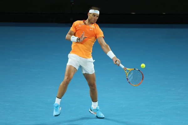 Rafael Nadal will bei den Australian Open im Januar wieder spielen. - © Diego Fedele/AAP/dpa