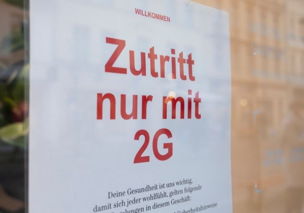2G - © Foto: Christophe Gateau/dpa