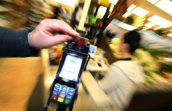 Geschäfte mit zweifelhaften Kunden? Payone hat nach eigenen Angaben längst Konsequenzen gezogen (Symbolbild) - © Karl-Josef Hildenbrand/dpa