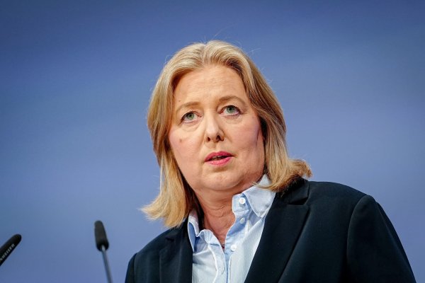 Sozialministerin Bärbel Bas legt Rentengesetz vor. (Archivbild) - © Kay Nietfeld/dpa