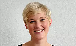 Carolin Steuwe behandelt als psychologische Psychotherapeutin unter anderem Borderline-Patienten im EvKB. - &copy; EvKB