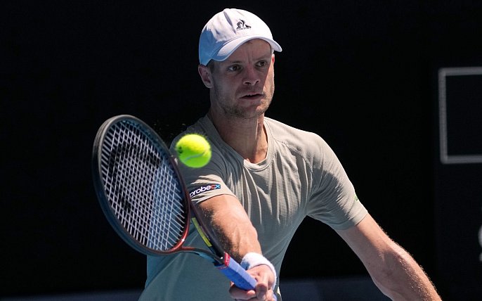 Bild zu Trotz guter Leistung: Hanfmann verliert gegen Alcaraz