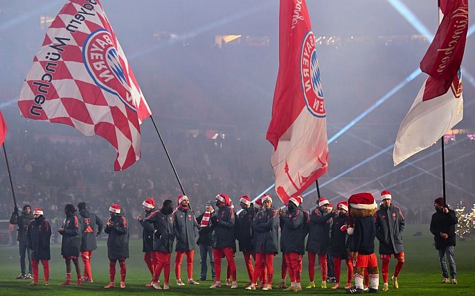 Bild zu Nach Patzer gegen Mainz: Bayern ohne Neuer ins Jahres-Finale