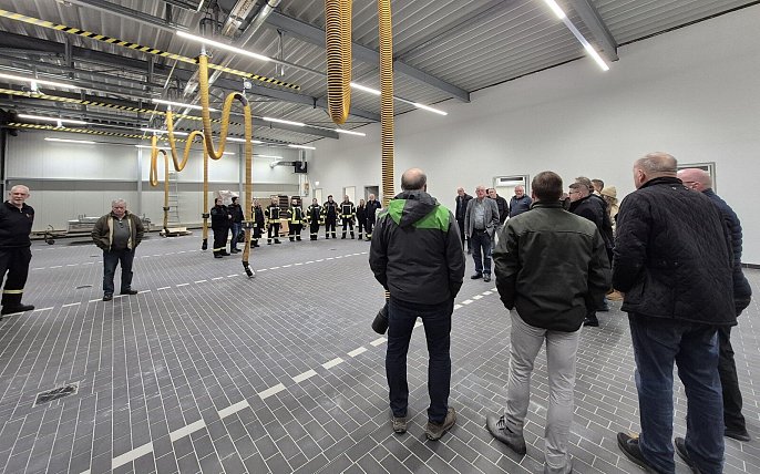 Bild zu L&ouml;schz&uuml;ge Almena und La&szlig;bruch k&ouml;nnen ihr neues Ger&auml;tehaus beziehen