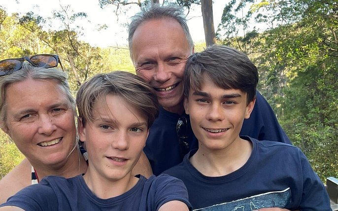 Bild zu Höxteraner Auswanderer-Familie findet Traumhaus in Australien – mit Pool und Outdoorküche