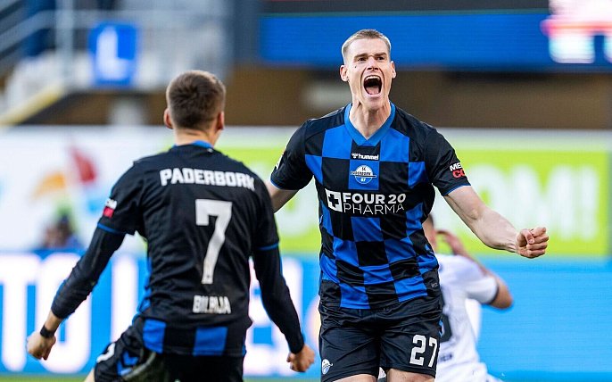 Bild zu Tigges sichert Paderborner Sieg in packendem Derby