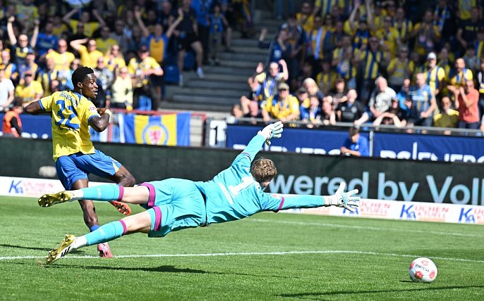 Bild zu Später Ausgleich: 1:1 zwischen Braunschweig und Bielefeld