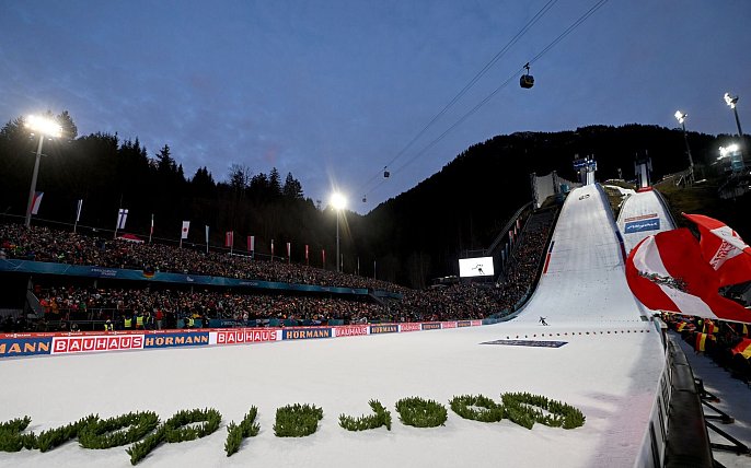 Bild zu Favoriten, TV, Geld: So l&auml;uft die Vierschanzentournee