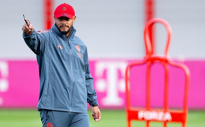 Bild zu «Der Boss bleibt»: Neuer Kompany-Vertrag vor Belgien-Duell
