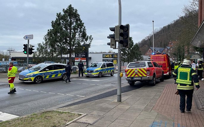 Bild zu Bombendrohung am Telefon: Polizei gibt Entwarnung, WEZ in Porta Westfalica wieder geöffnet
