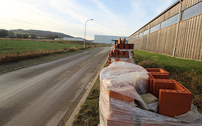 Bild zu Bekommt Kalletaler Gewerbegebiet einen Ladepark f&uuml;r Elektro-Lkw?