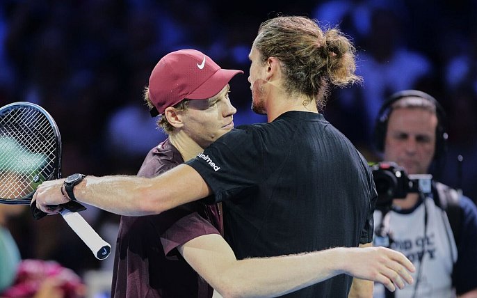 Bild zu «Momentan der Beste»: Zverev fordert Sinner nach Klatsche