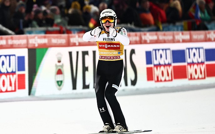 Bild zu Ein aussichtsloser Fall f&uuml;r zwei? Skisprung-Duo jagt Prevc