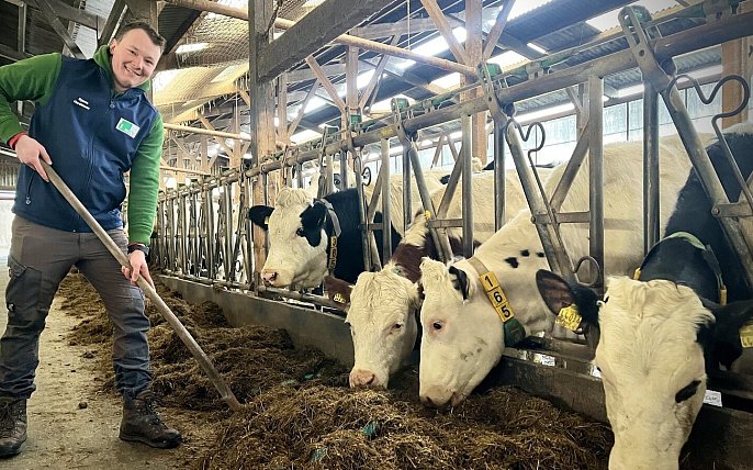 Bild zu Als &bdquo;St&auml;dter&ldquo; in die Landwirtschaft: Zwei Jungbauern aus OWL machen es vor