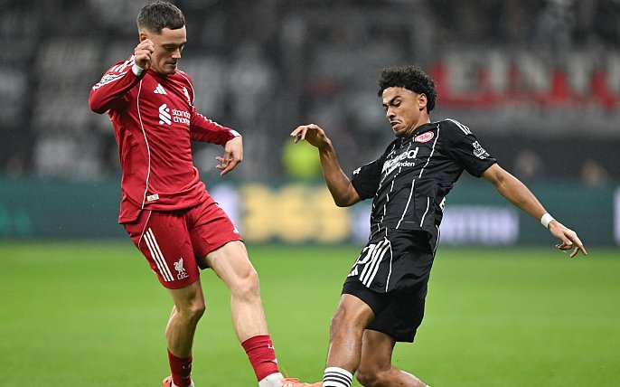 Bild zu Liverpool-Lektion mit Wirtz: «Nummer zu groß» für Frankfurt
