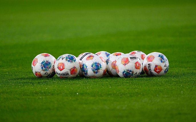 Bild zu FC Bayern im Stau: Anpfiff in Gladbach verschoben