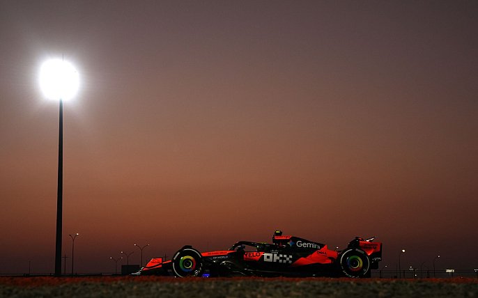 Bild zu Piastri schlägt zurück: Pole für den Katar-Sprint