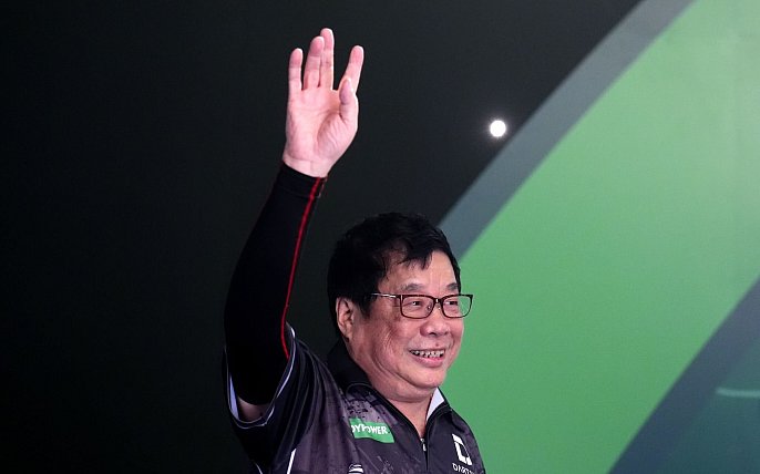 Bild zu Darts-M&auml;rchen vorbei: 71 Jahre alter Lim verliert deutlich