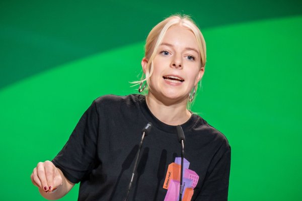 Die Grüne-Jugend-Vorsitzende löste mit einem Anti-Polizei-Pullover Entrüstung aus - und ist von den Reaktionen «überrascht». (Archivbild) - © Michael Kappeler/dpa