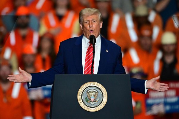 Sein Lieblingswort seien «Zölle», sagt US-Präsident Trump. - © David Dermer/AP/dpa