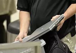 Unbekannte hatten an der Universit&auml;t Bielefeld einen Laptop entwendet, auf dem eine Bachelor-Arbeit gespeichert war. - &copy; SYMBOLFOTO: DPA