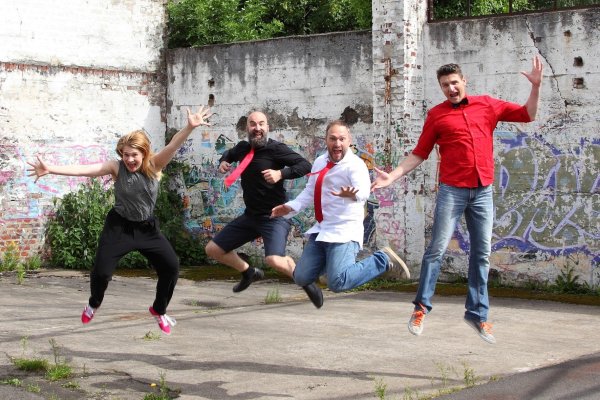 Theatergruppe "Springmaus" - © Nina Schoner