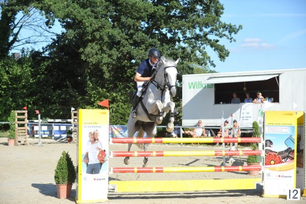 Michael Kampmeier von Cherusker Remmighausen auf "Constanze B". - © Nicole Ellerbrake