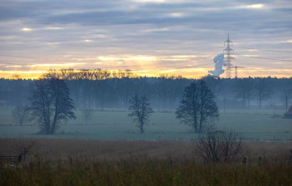 Der Deutsche Wetterdienst erwartet Nebel in NRW. (Symbolbild) - © Thomas Banneyer/dpa