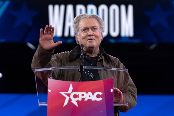 Bannon zählt zu den einflussreichsten Ideologen der Trump-Bewegung. - © Jose Luis Magana/AP/dpa