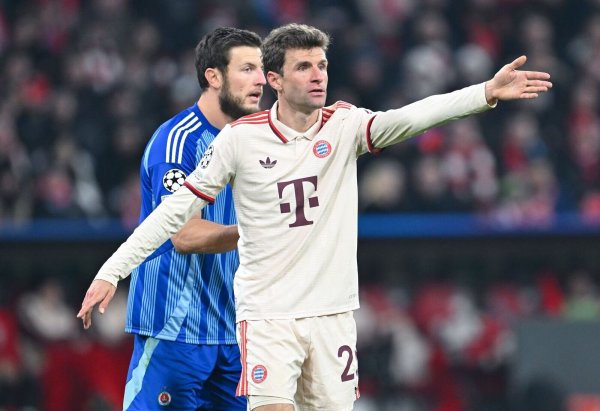 Thomas Müller gibt den Weg für den FC Bayern vor. - © Sven Hoppe/dpa