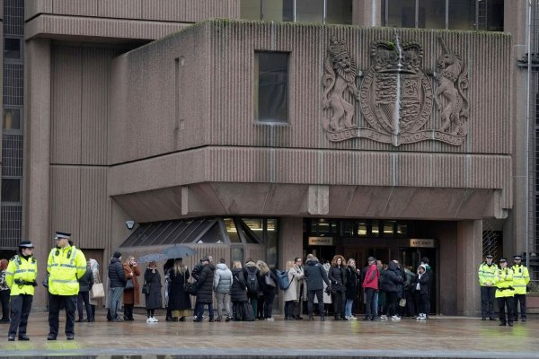 Der Angeklagte im Southport-Prozess hat sich schuldig bekannt. - © Jon Super/AP/dpa