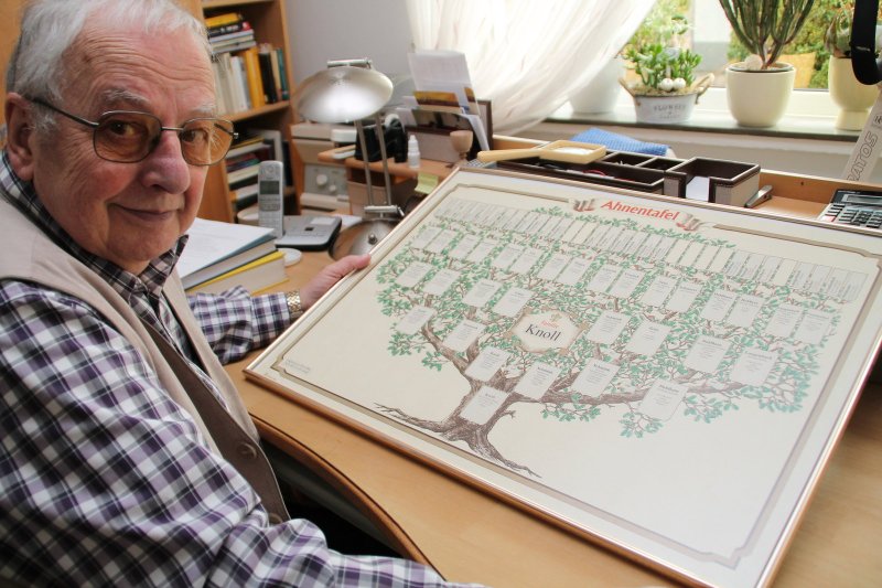 HansWilhelm Knoll ist auf der Suche nach den eigenen Wurzeln Lokale