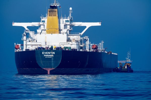 Der deutsche Zoll hat den Tanker eingezogen. - © Stefan Sauer/dpa