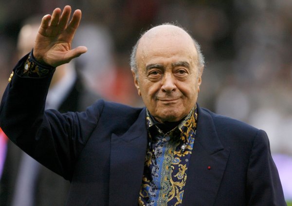 Mehrere Frauen hatten dem mittlerweile gestorbenen Unternehmer Mohamed Al Fayed sexuelle Gewalt vorgeworfen. (Archivbild) - © Simon Dawson/AP/dpa