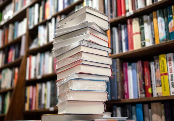 In diesem Jahr wird die Nacht der Bibliotheken zum ersten Mal bundesweit stattfinden. (Symbolbild) - © Frank Rumpenhorst/dpa