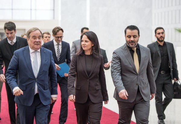 Armin Laschet gilt als einer von mehreren Kandidaten für das Amt des Bundesaußenministers in der nächsten Bundesregierung. (Archivbild) - © Hannes P. Albert/dpa
