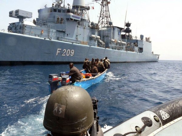 Piratenangriffe - © Foto: Bundeswehr/PIZ Djibouti/Bundeswehr/dpa