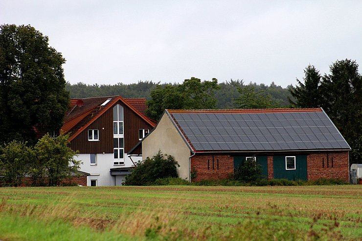 Obdachlosenheim: Hier, am Großen Holz, kommen Menschen unter, die in Leopoldshöhe keine Wohnung finden. Politik und Verwaltung suchen nach Konzepten, wie in Leopoldshöhe bezahlbarer Wohnraum geschaffen werden kann. - © Thomas Dohna
