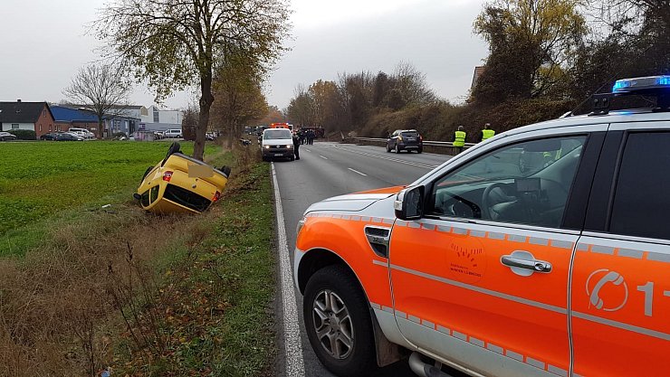 Mehrere Menschen wurden bei dem Unfall verletzt. - © Jan Henning Rogge (MT)