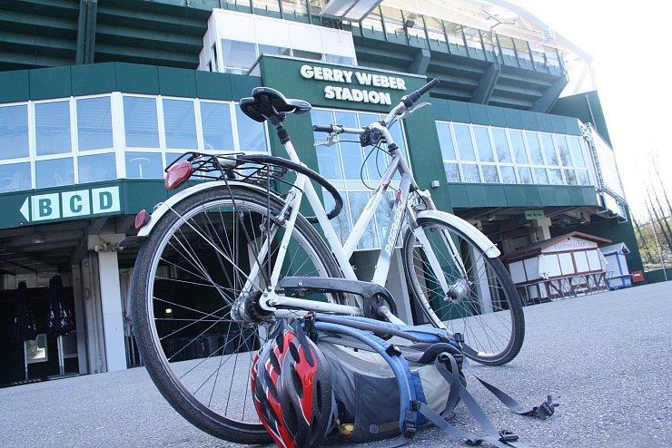 fahrrad parken am gerry weber stadion