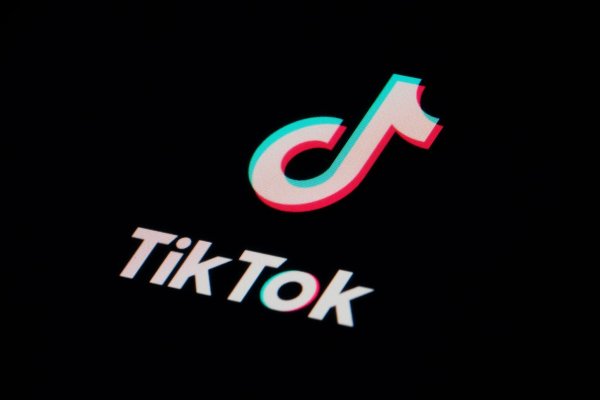 TikTok muss in Irland eine Datenschutz-Strafe in Millionen-Höhe zahlen. - © Matt Slocum/AP/dpa