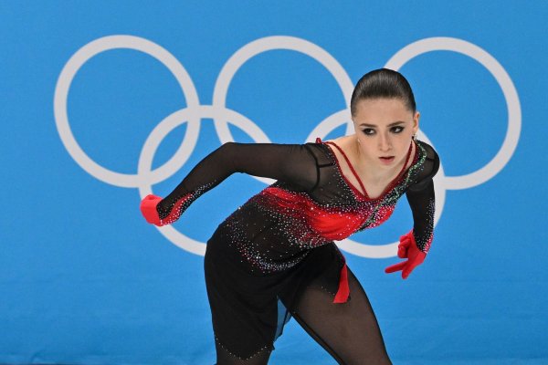 Kamila Walijewa wird bei der Anhörung in ihrem Doping-Fall beim Internationalen Sportgerichtshof in Lausanne nicht anwesend sein. - © Peter Kneffel/dpa