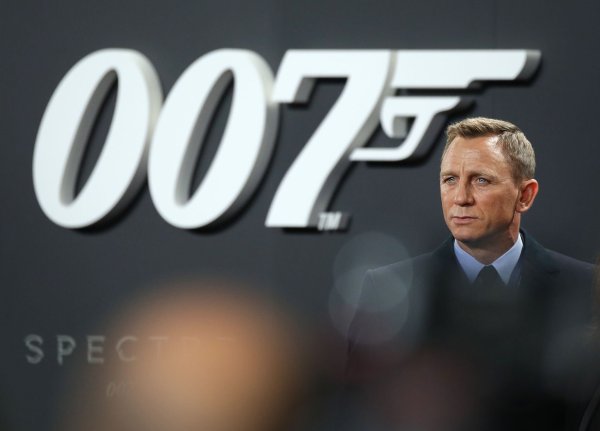 Nach fünf Filmen verabschiedete sich Daniel Craig mit «Keine Zeit zu sterben» als James Bond (Archivbild) - © Jörg Carstensen/dpa