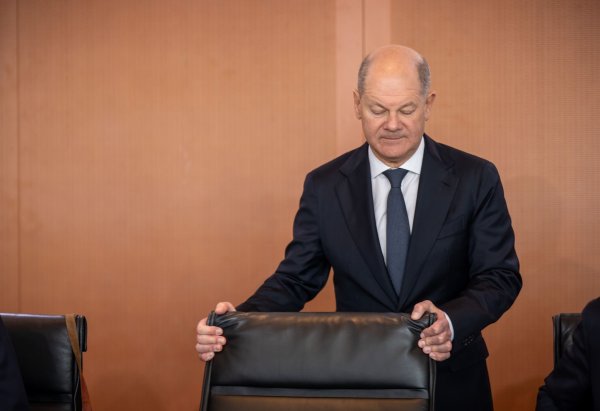 Scholz nennt den Vorwurf von Trump «schlicht falsch und gefährlich». - © Michael Kappeler/dpa
