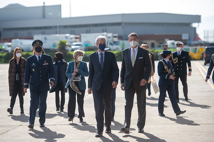 Empfangskomitee - &copy; Foto: Paulo Mumia/dpa