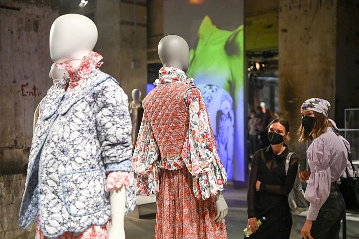 Berliner Modewoche - &copy; Foto: Jens Kalaene/dpa-Zentralbild/dpa