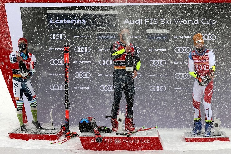 Riesenslalom - &copy; Foto: Alessandro Trovati/AP/dpa