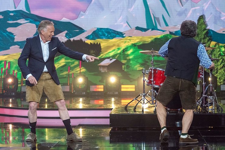 Willkommen bei Carmen Nebel - &copy; Foto: ZDF/Sascha Baumann/dpa